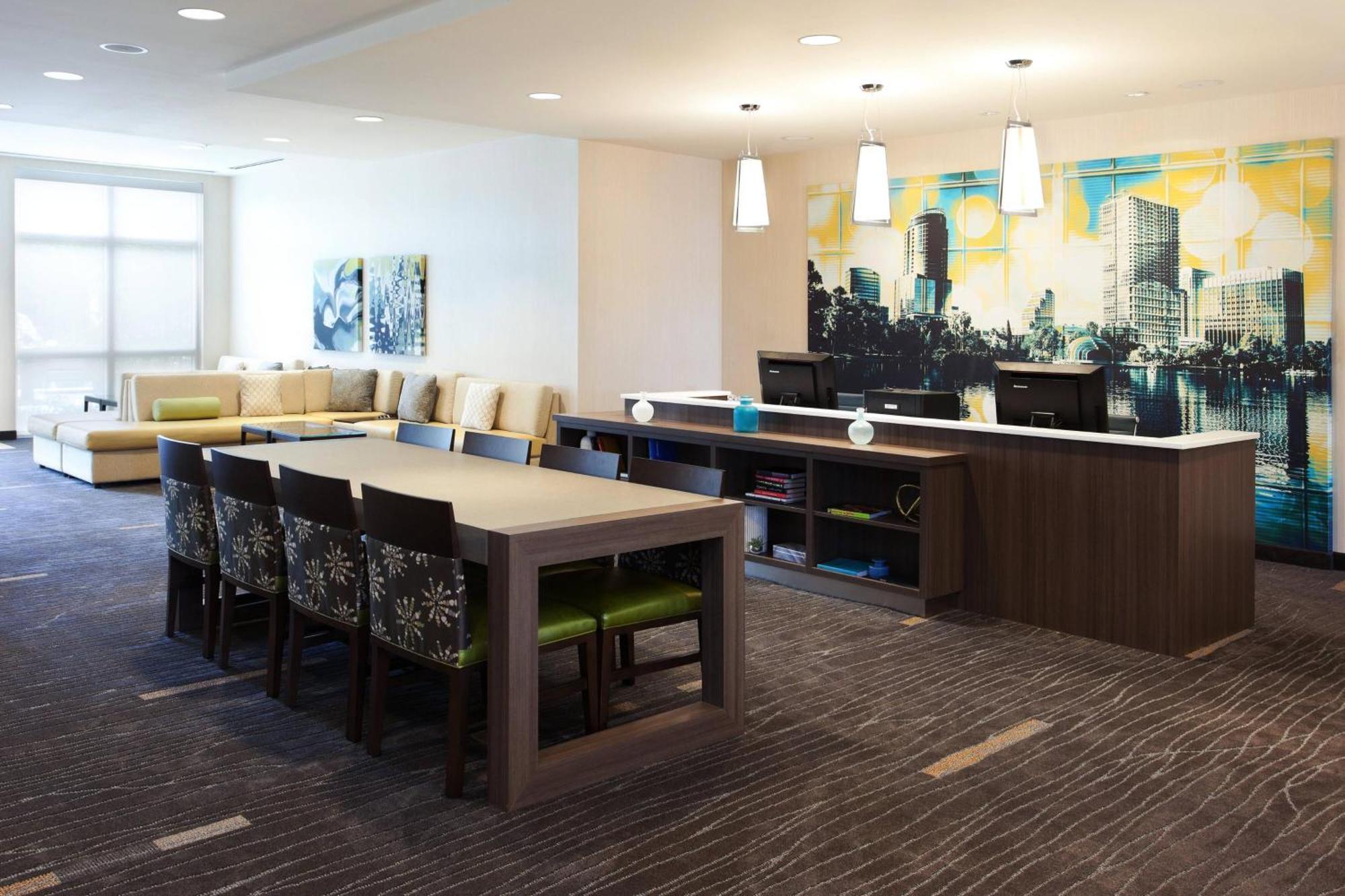 Courtyard By Marriott Orlando South/Grande Lakes Area Williamsburg Buitenkant foto