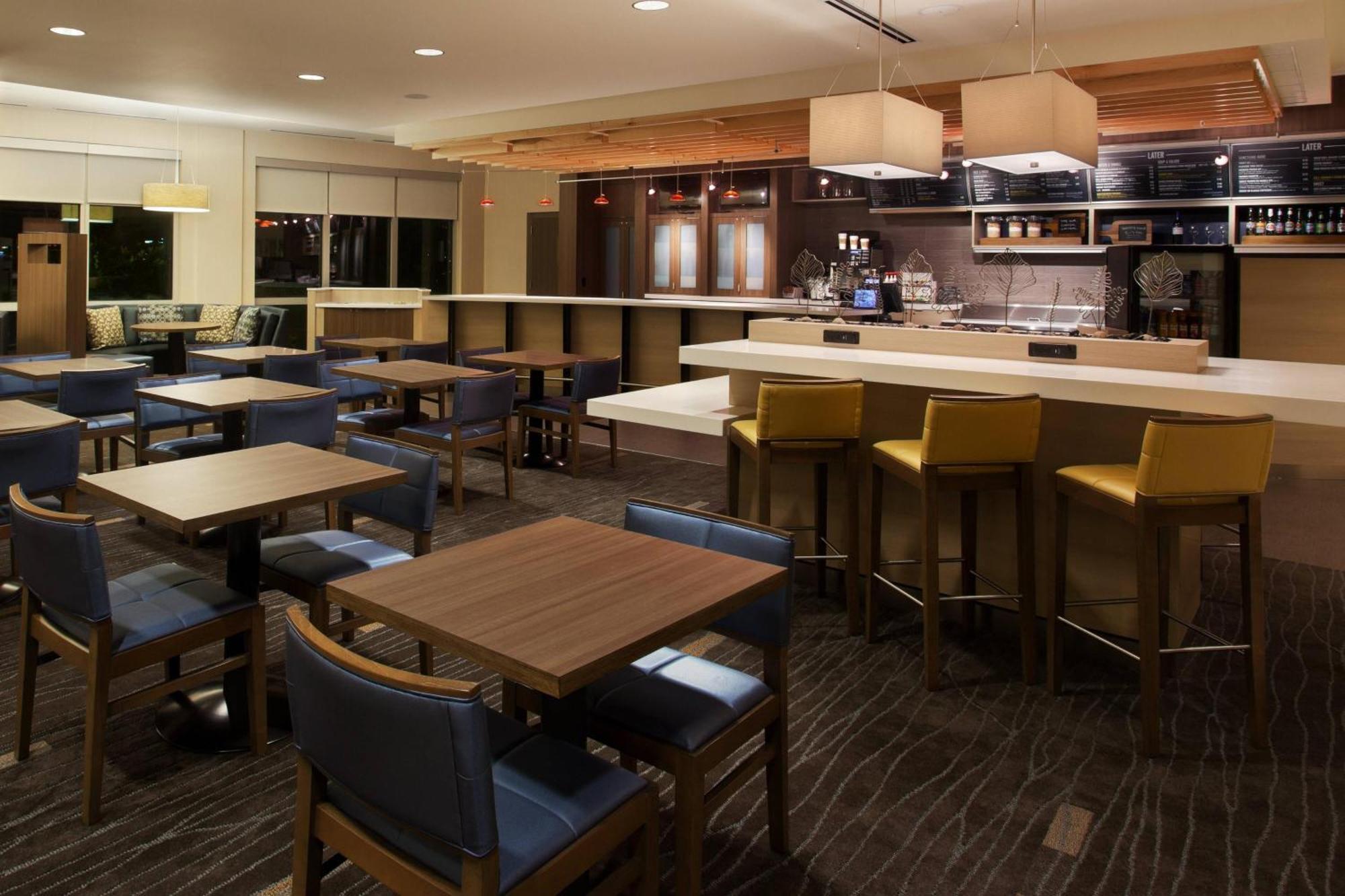 Courtyard By Marriott Orlando South/Grande Lakes Area Williamsburg Buitenkant foto