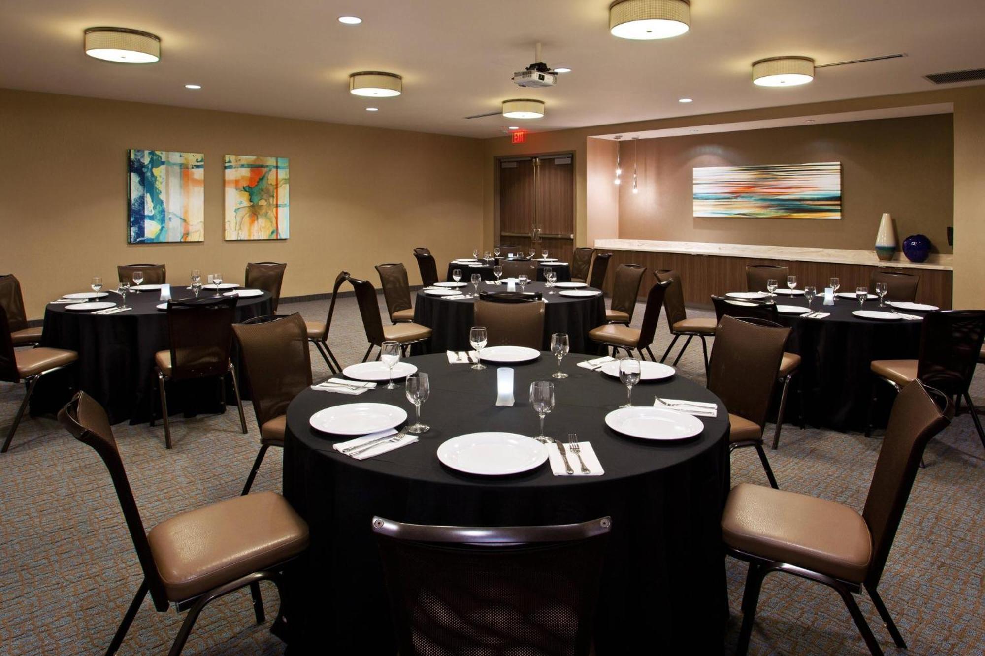Courtyard By Marriott Orlando South/Grande Lakes Area Williamsburg Buitenkant foto